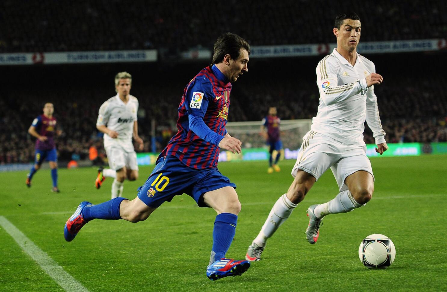 Messi vs ronaldo golden on sale balls